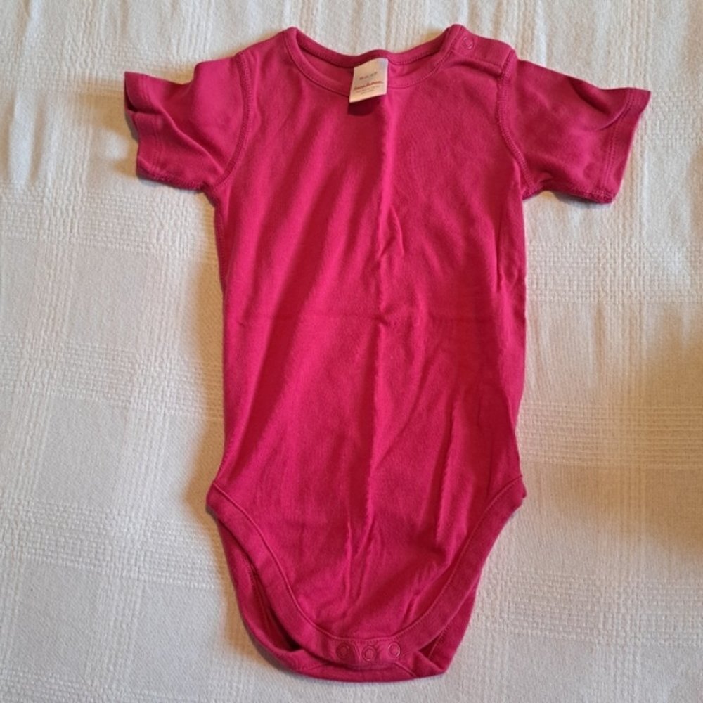 Hanna Andersson girls size 90 or 3T pink bodysuit